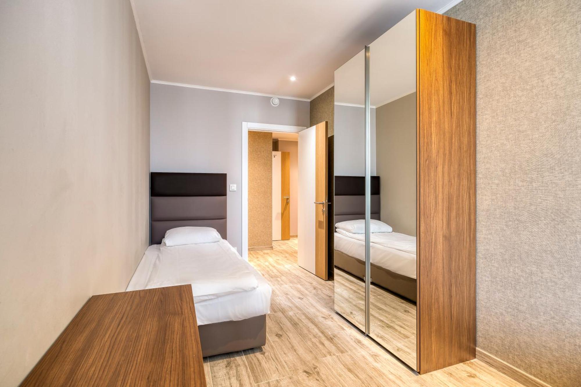Smartflats - Midi 33 Apartment Brussels Exterior photo